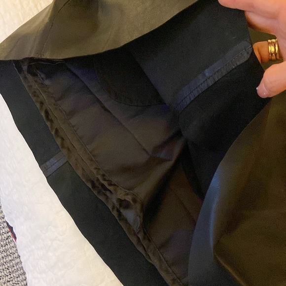 Notes du Nord Black Belted Leather Mini Skirt with side zipper - Picture 6 of 6